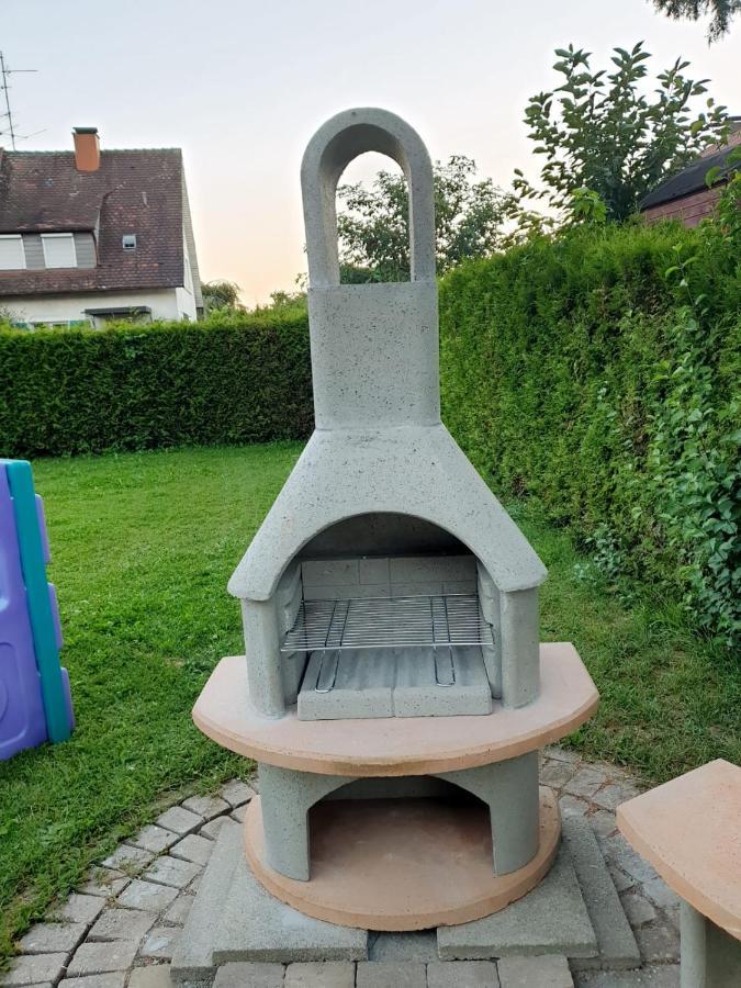 Familienfreundliches Ferienhaus Amara Mit Garten Und Terrasse - Friedrichshafen Am Bodensee Buitenkant foto