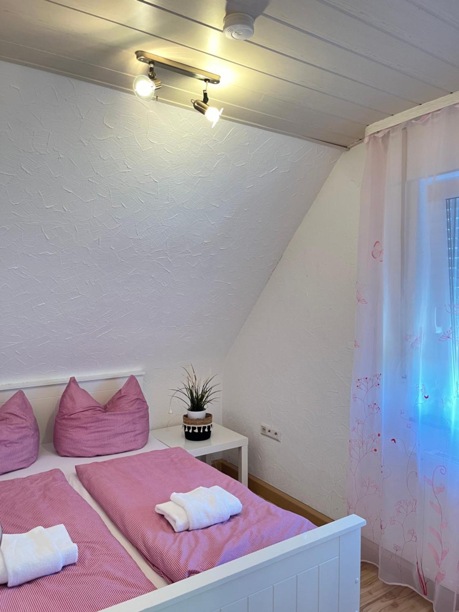 Familienfreundliches Ferienhaus Amara Mit Garten Und Terrasse - Friedrichshafen Am Bodensee Buitenkant foto