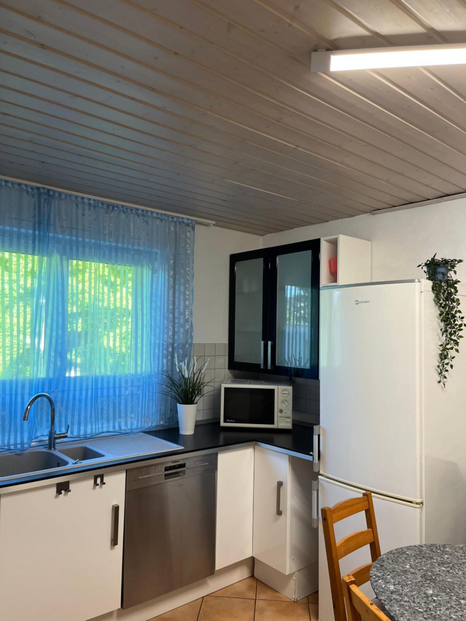 Familienfreundliches Ferienhaus Amara Mit Garten Und Terrasse - Friedrichshafen Am Bodensee Buitenkant foto